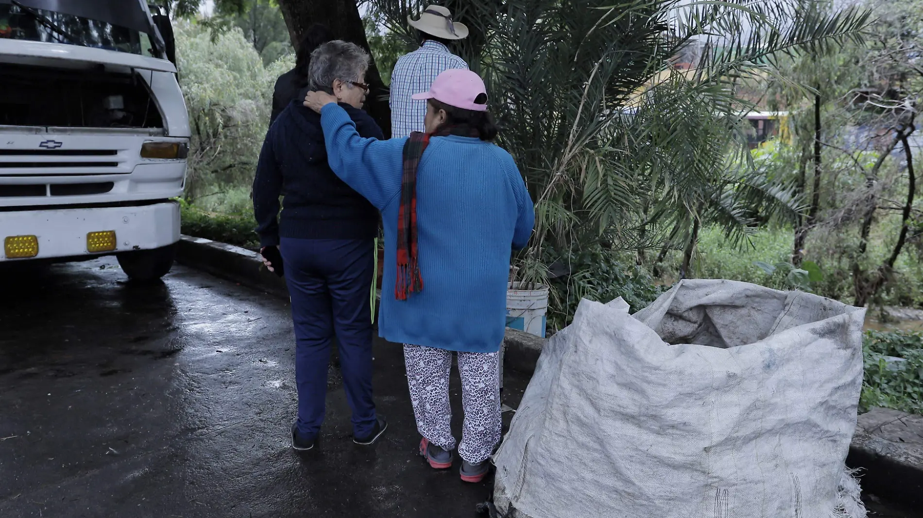 rescate niño río vecinos ferm